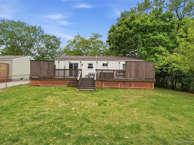 22820 Purdue Avenue, Farmington Hills, MI 48336