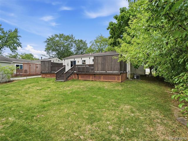 22820 Purdue Avenue, Farmington Hills, MI 48336