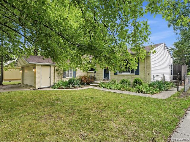 22820 Purdue Avenue, Farmington Hills, MI 48336