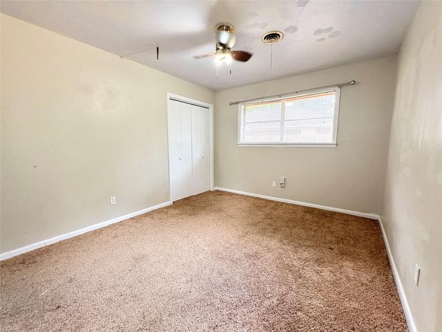 1702 Baylor Avenue, Bay City, TX 77414