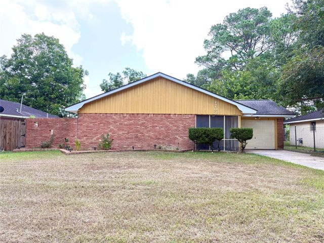 1702 Baylor Avenue, Bay City, TX 77414