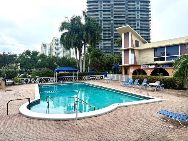 26 Diplomat Pkwy 2263, Hallandale Beach, FL 33009