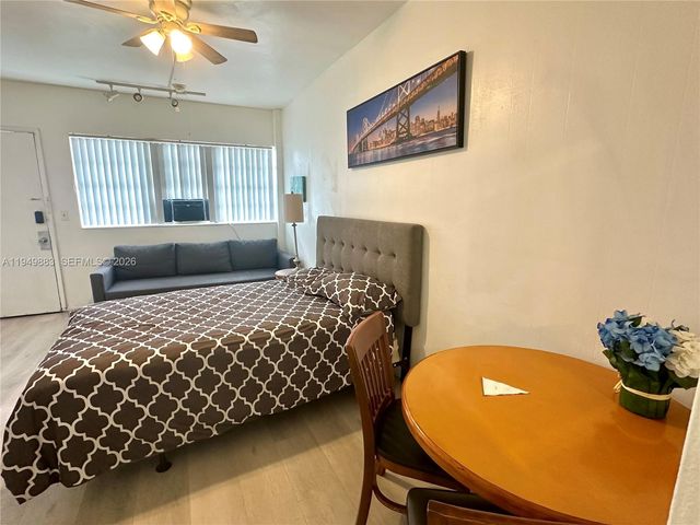 26 Diplomat Pkwy 2263, Hallandale Beach, FL 33009