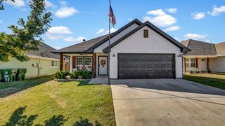 221 Lovers Path Drive, Springtown, TX 76082