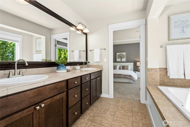 5080 163rd Place SE, Bellevue, WA 98006
