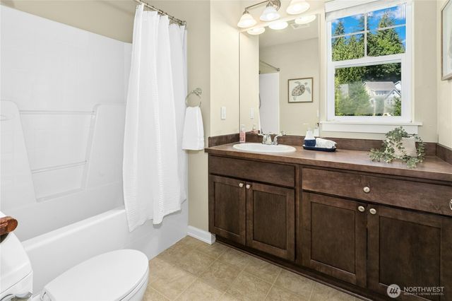 5080 163rd Place SE, Bellevue, WA 98006