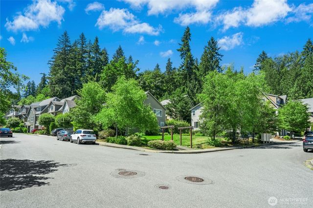 5080 163rd Place SE, Bellevue, WA 98006