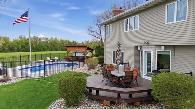 3500 Riverview Circle, Moorhead, MN 56560