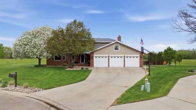 3500 Riverview Circle, Moorhead, MN 56560