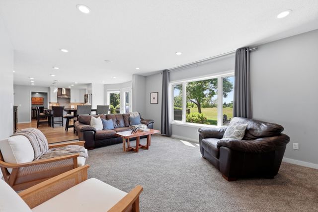 3500 Riverview Circle, Moorhead, MN 56560