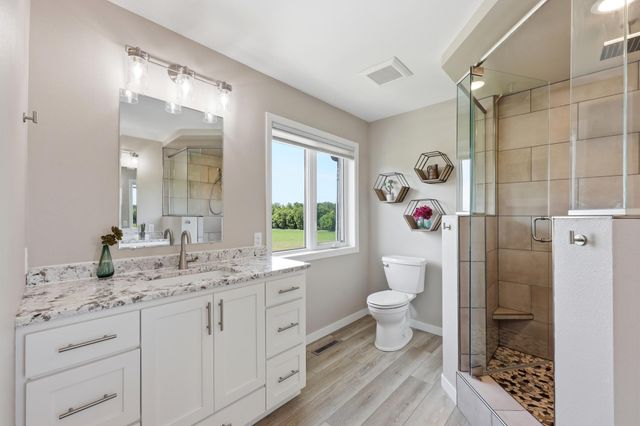 3500 Riverview Circle, Moorhead, MN 56560