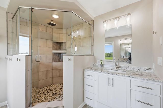 3500 Riverview Circle, Moorhead, MN 56560