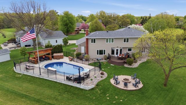 3500 Riverview Circle, Moorhead, MN 56560
