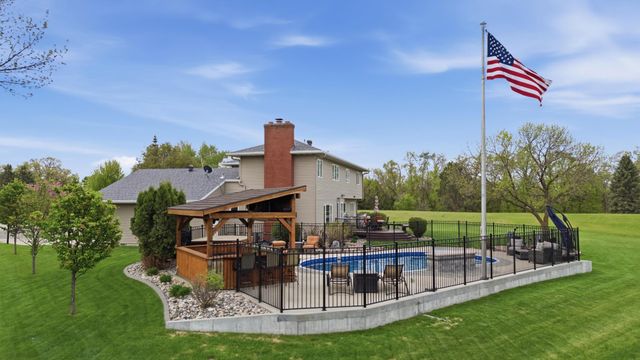 3500 Riverview Circle, Moorhead, MN 56560