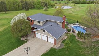 3500 Riverview Circle, Moorhead, MN 56560
