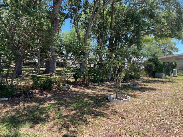 71 ROYAL PALM CIRCLE, Largo, FL 33778