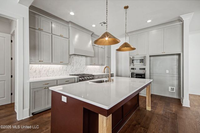 106 Heron'S Bay Circle, Madison, MS 39110