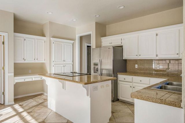 2416 Glen Hollow Road, Edmond, OK 73034