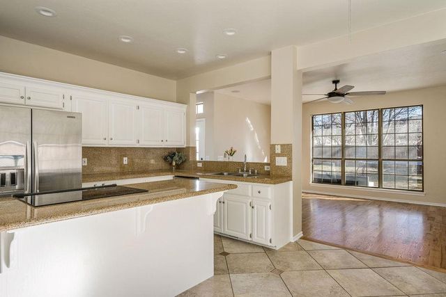 2416 Glen Hollow Road, Edmond, OK 73034