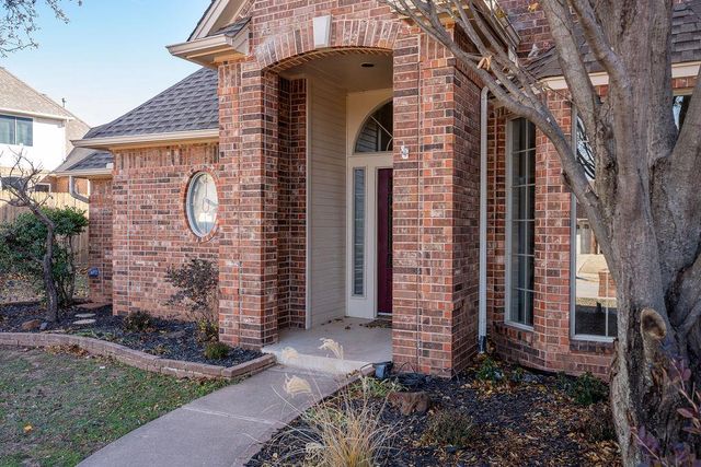 2416 Glen Hollow Road, Edmond, OK 73034