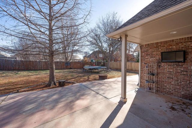 2416 Glen Hollow Road, Edmond, OK 73034