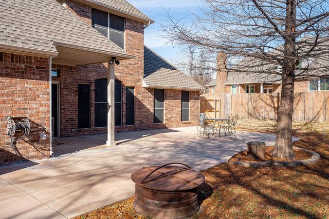 2416 Glen Hollow Road, Edmond, OK 73034