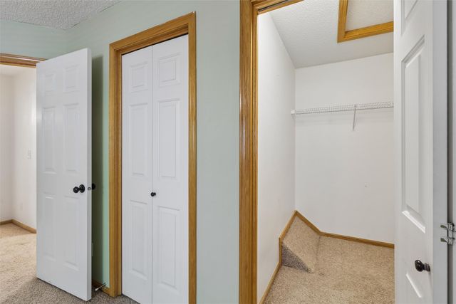 811 Burr Oaks Drive 1102, West Des Moines, IA 50266