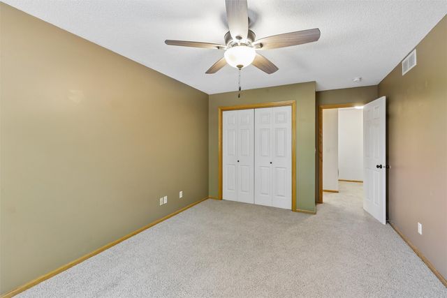 811 Burr Oaks Drive 1102, West Des Moines, IA 50266