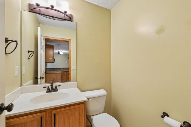 811 Burr Oaks Drive 1102, West Des Moines, IA 50266