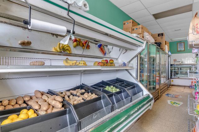 6706 16th Street, Berwyn, IL 60402