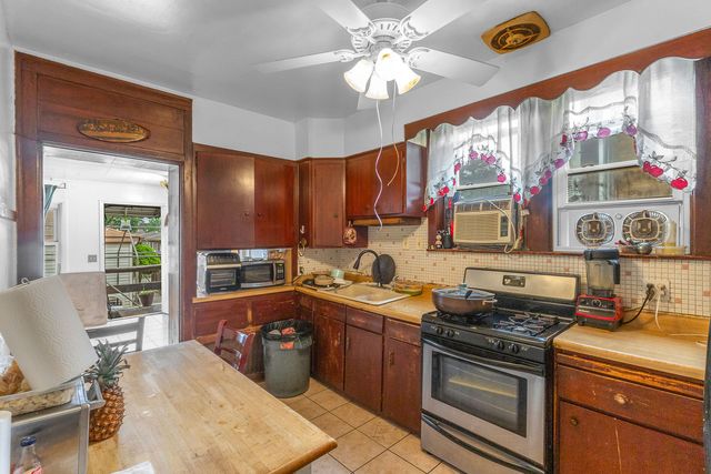 6706 16th Street, Berwyn, IL 60402