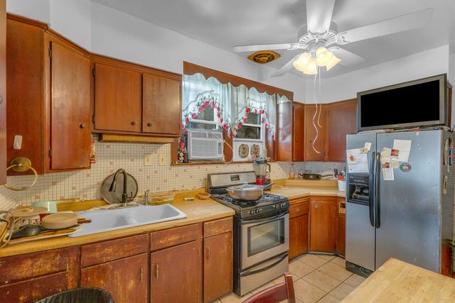 6706 16th Street, Berwyn, IL 60402