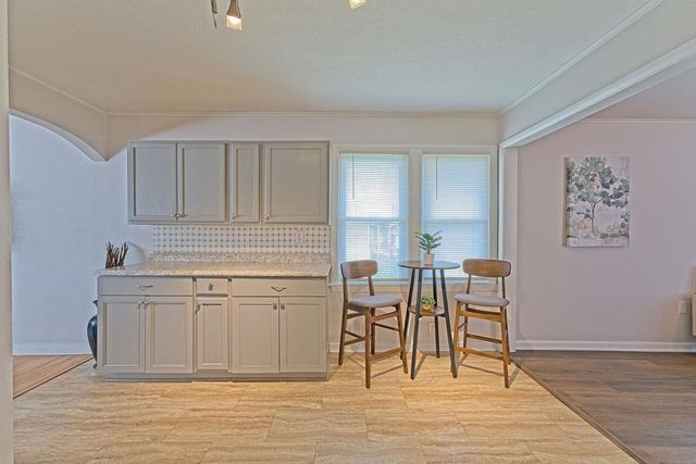 616 E Maple Avenue, Stillwater, OK 74074