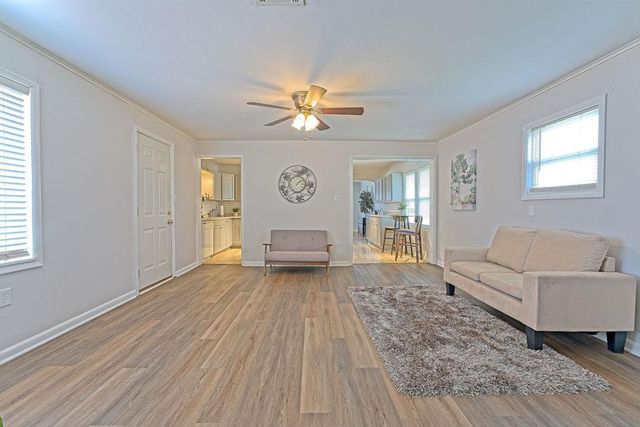 616 E Maple Avenue, Stillwater, OK 74074