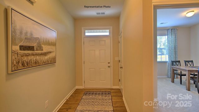 637 17th Avenue Drive NE, Hickory, NC 28601