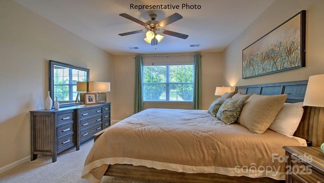 637 17th Avenue Drive NE, Hickory, NC 28601