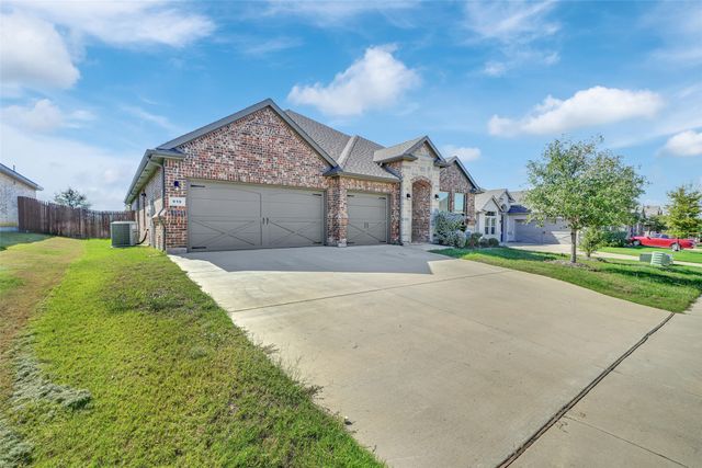 919 Hondo Lane, Mansfield, TX 76063