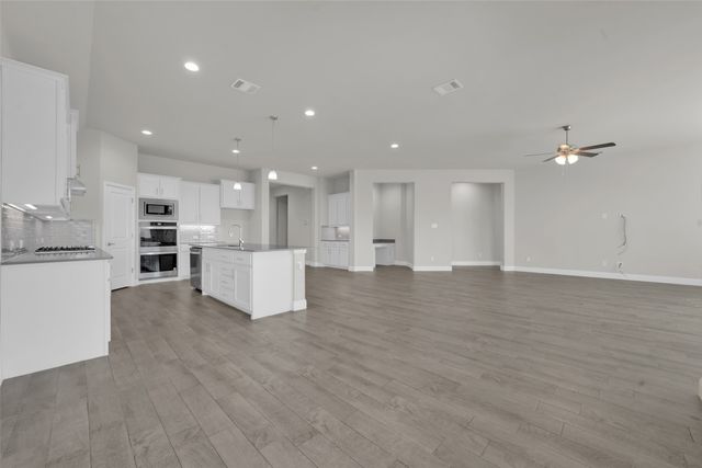 919 Hondo Lane, Mansfield, TX 76063