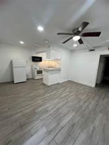 5911 Grace Lane 1, Houston, TX 77021