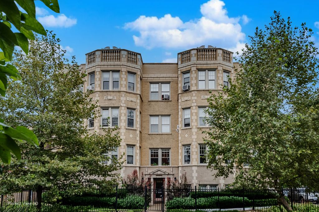 6203 N Oakley Avenue 3, Chicago, IL 60659 — exterior