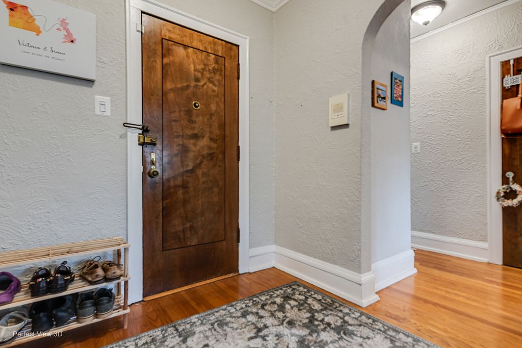 6203 N Oakley Avenue 3, Chicago, IL 60659 — photo 4