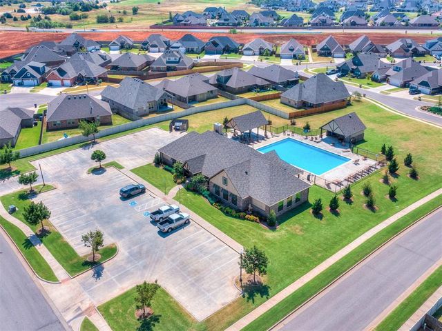 18505 Melogold Drive, Edmond, OK 73012