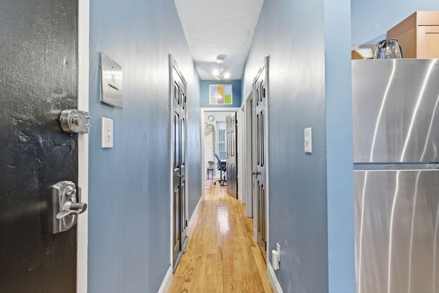 881 Harrison Ave 1, Boston, MA 02118