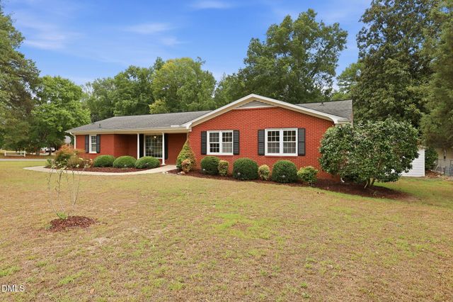 3801 W Allen Street W, Raleigh, NC 27603