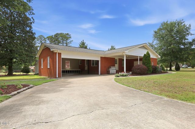 3801 W Allen Street W, Raleigh, NC 27603
