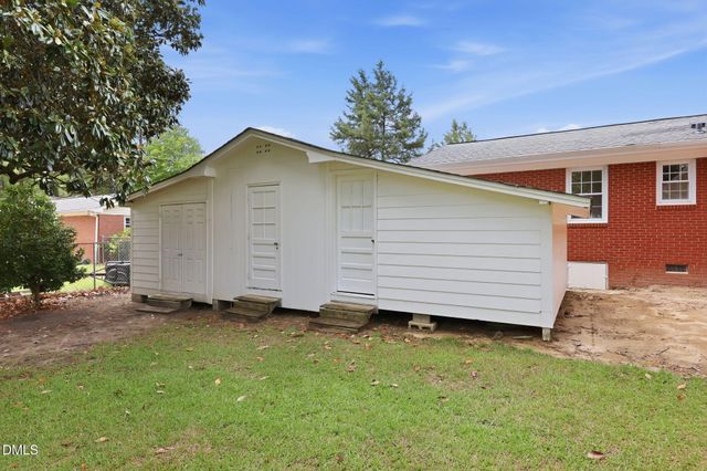 3801 W Allen Street W, Raleigh, NC 27603
