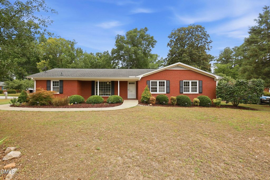 3801 W Allen Street W, Raleigh, NC 27603