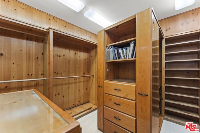 4752 Park Encino Lane 212, Encino (los Angeles), CA 91436