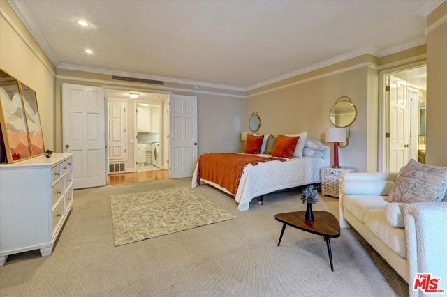 4752 Park Encino Lane 212, Encino (los Angeles), CA 91436