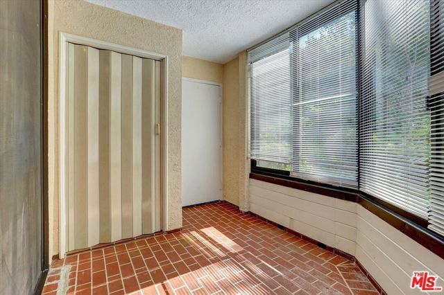 4752 Park Encino Lane 212, Encino (los Angeles), CA 91436